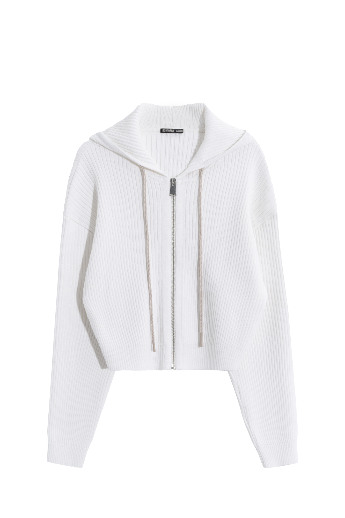 Короткий трикотажный бомбер из шерсти. Модель свободного силуэта, со спущенной линией пллеч, длинными рукавами и капюшоном с кулиской. Низ изделия и манжеты рукавов выполнены на эластичной резинке. Застежка на молнию.