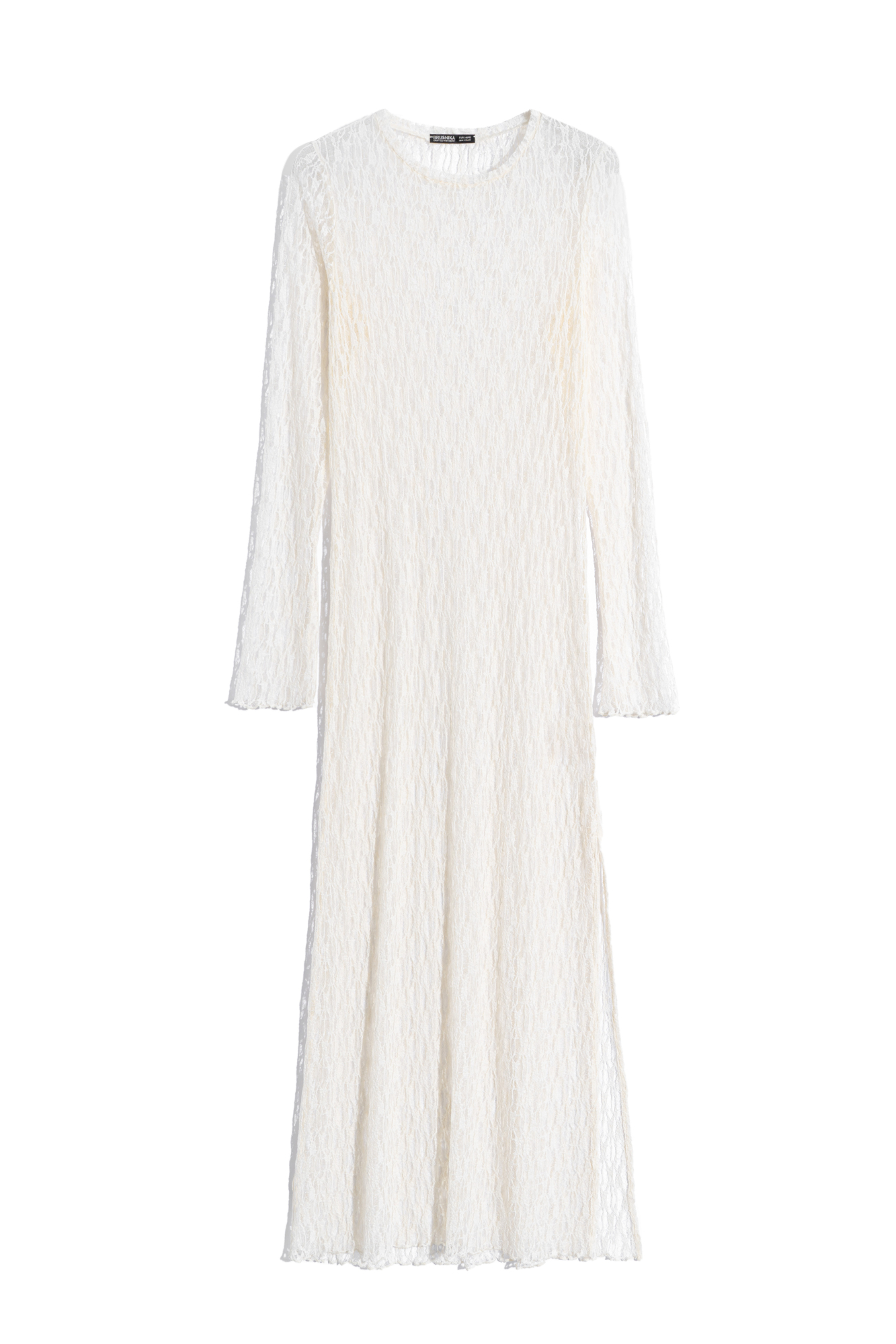 Платье длины макси из легкого кружева. Модель свободного силуэта с длинными рукавами, круглой горловиной и высоким разрезом на подоле. Изделие выполнено без подкладки. 