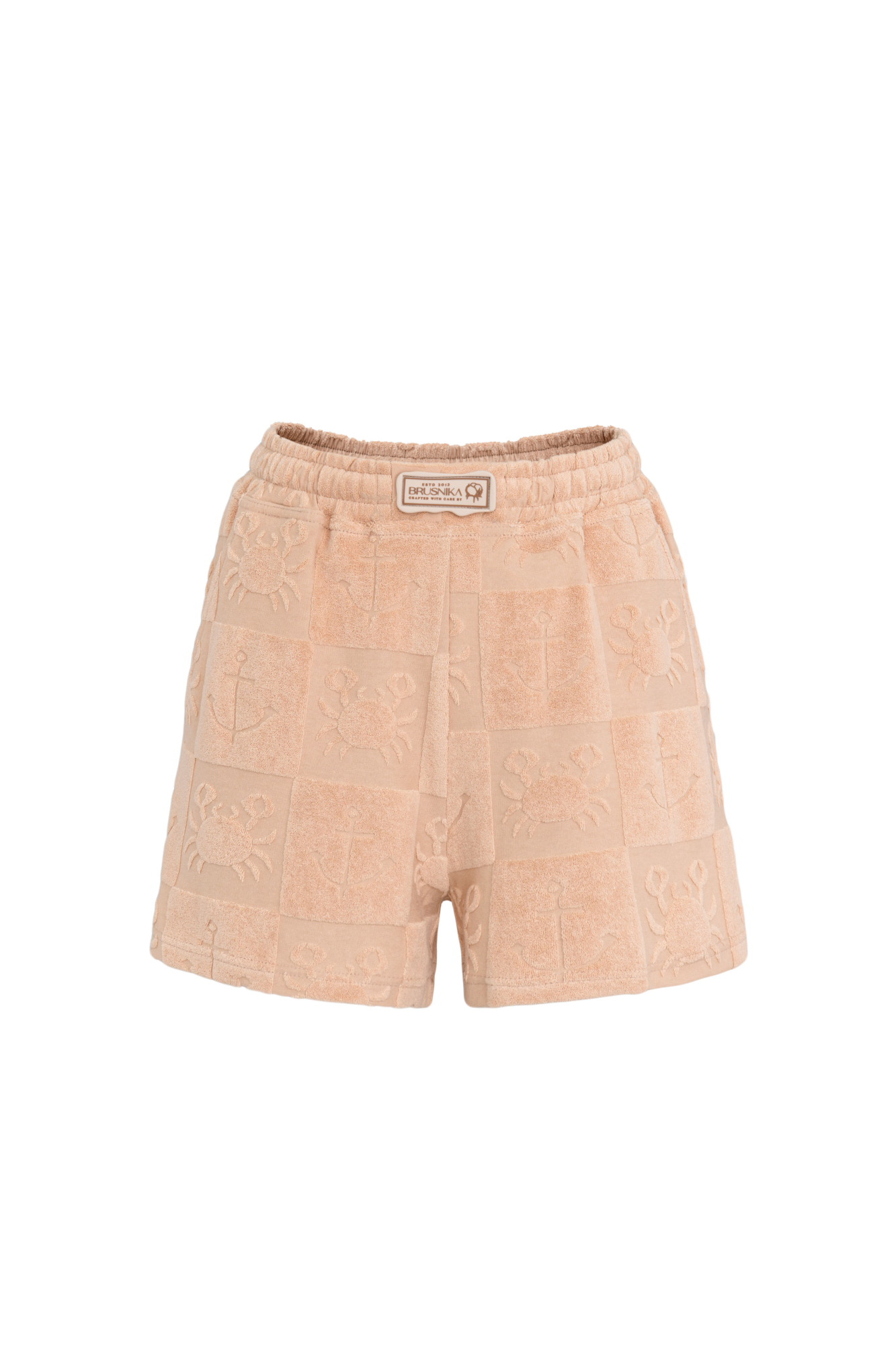 Шорты из махрового трикотажа. Модель свободного силуэта с эластичным поясом на кулиске и брендированным ярлыком. Дополнить образ можно футболкой в таком же стиле.