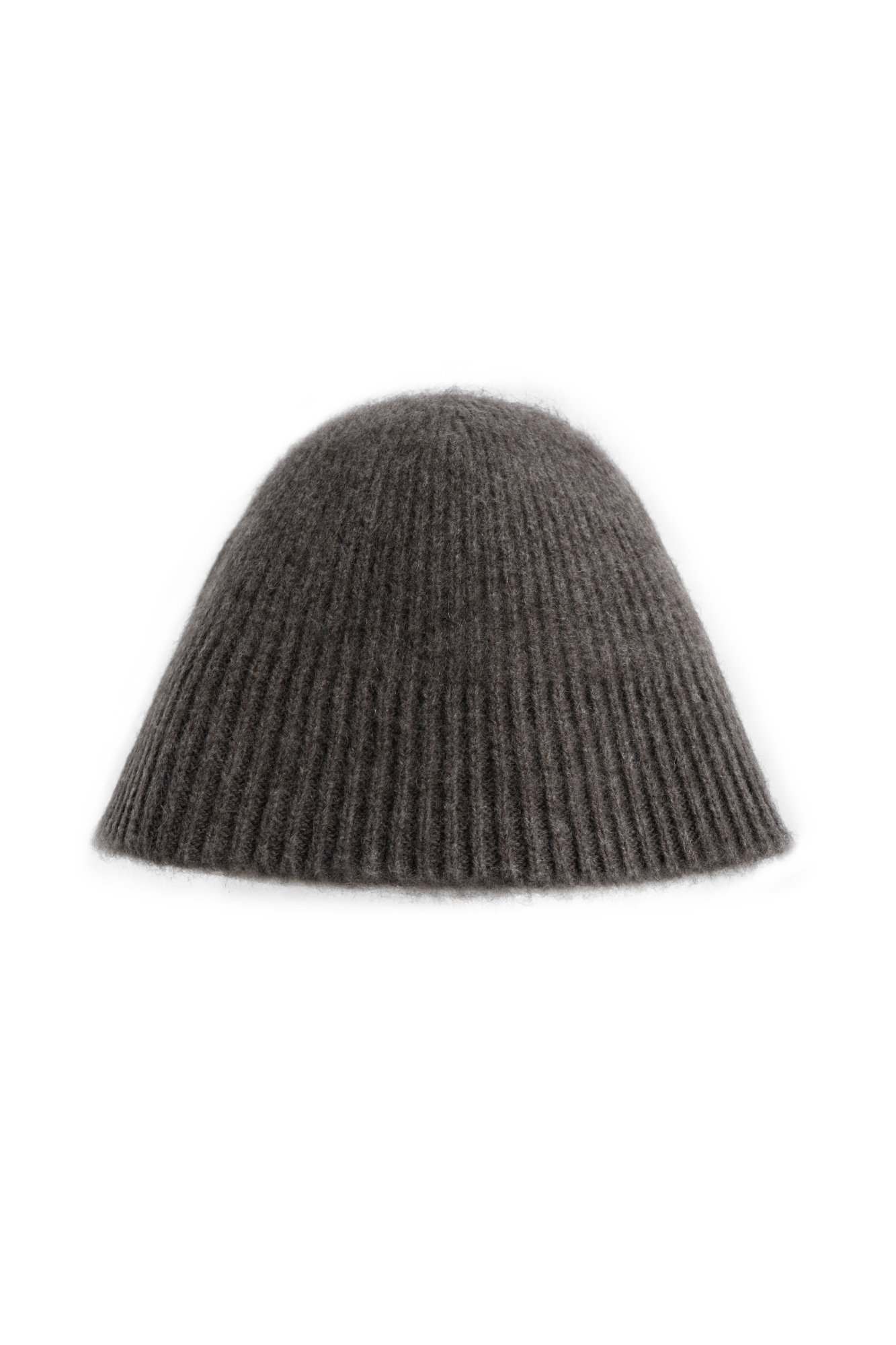 Трикотажная панама из 100% шерсти яка. Изделие выполнено в рубчик. 