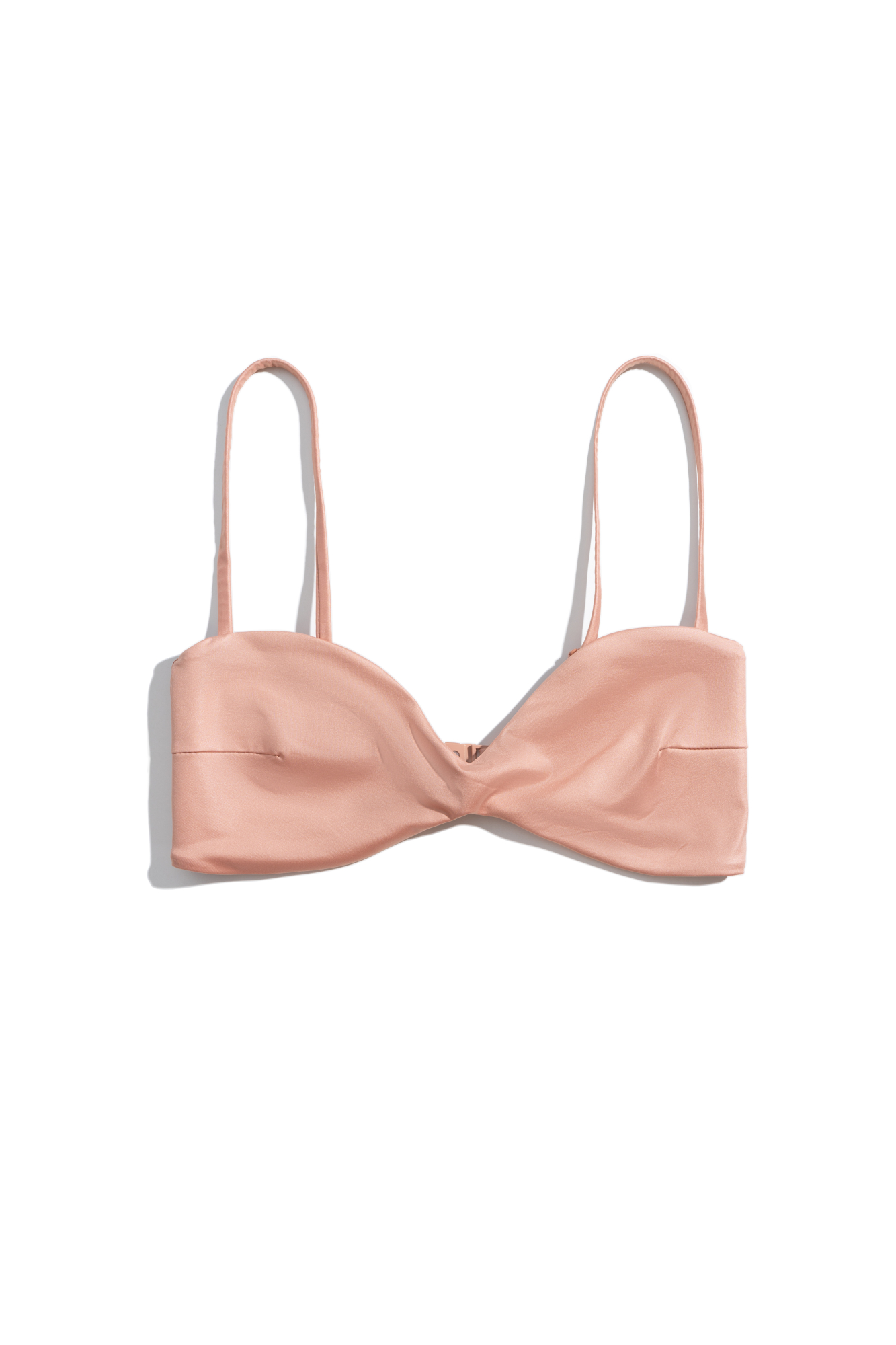 Бра на тонких регулируемых бретельках и застежкой сзади.