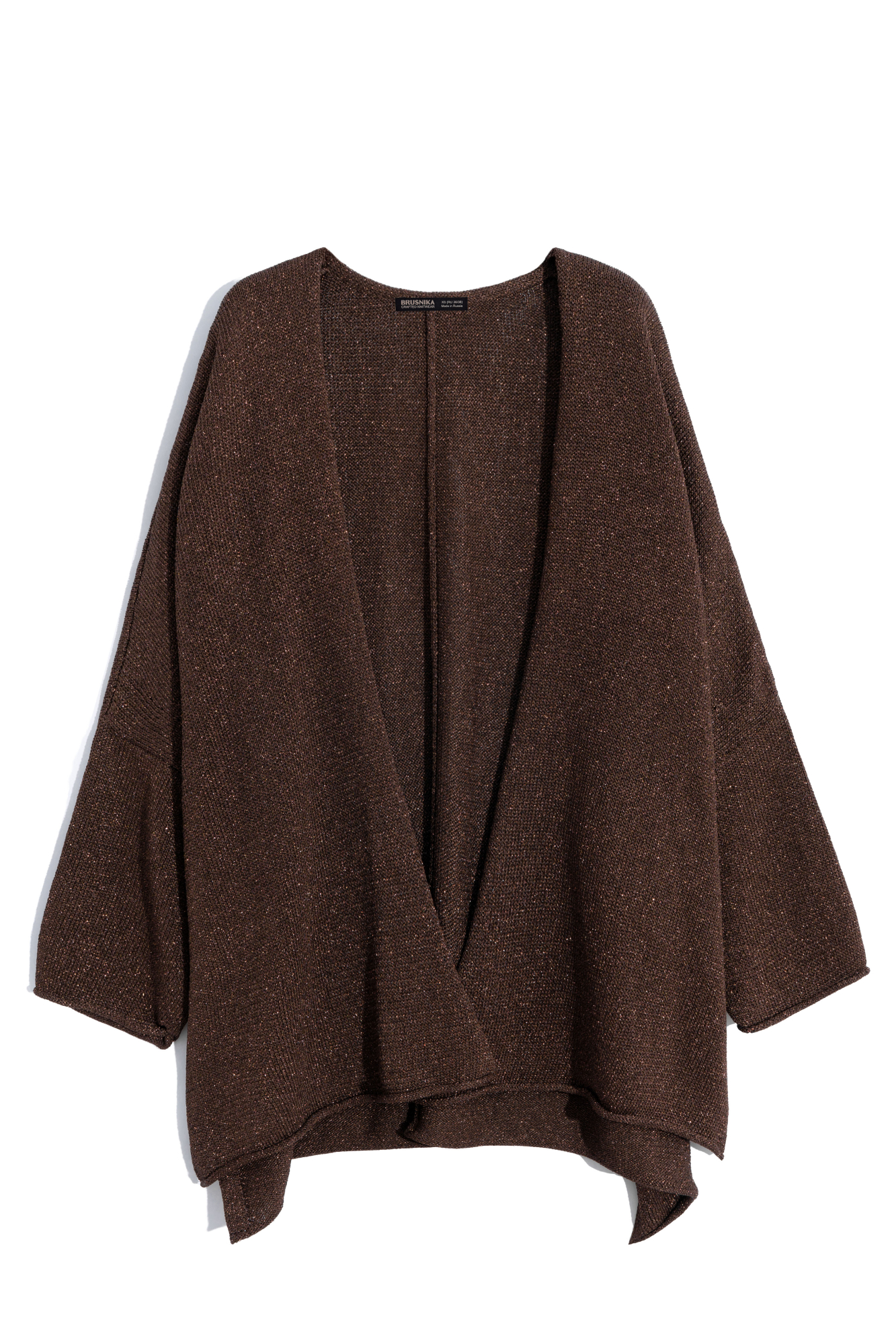 Трикотажный кардиган с люрексом. Модель свободного кроя, с длинными широкими рукавами и спущенной линией плеч. Без застежки.