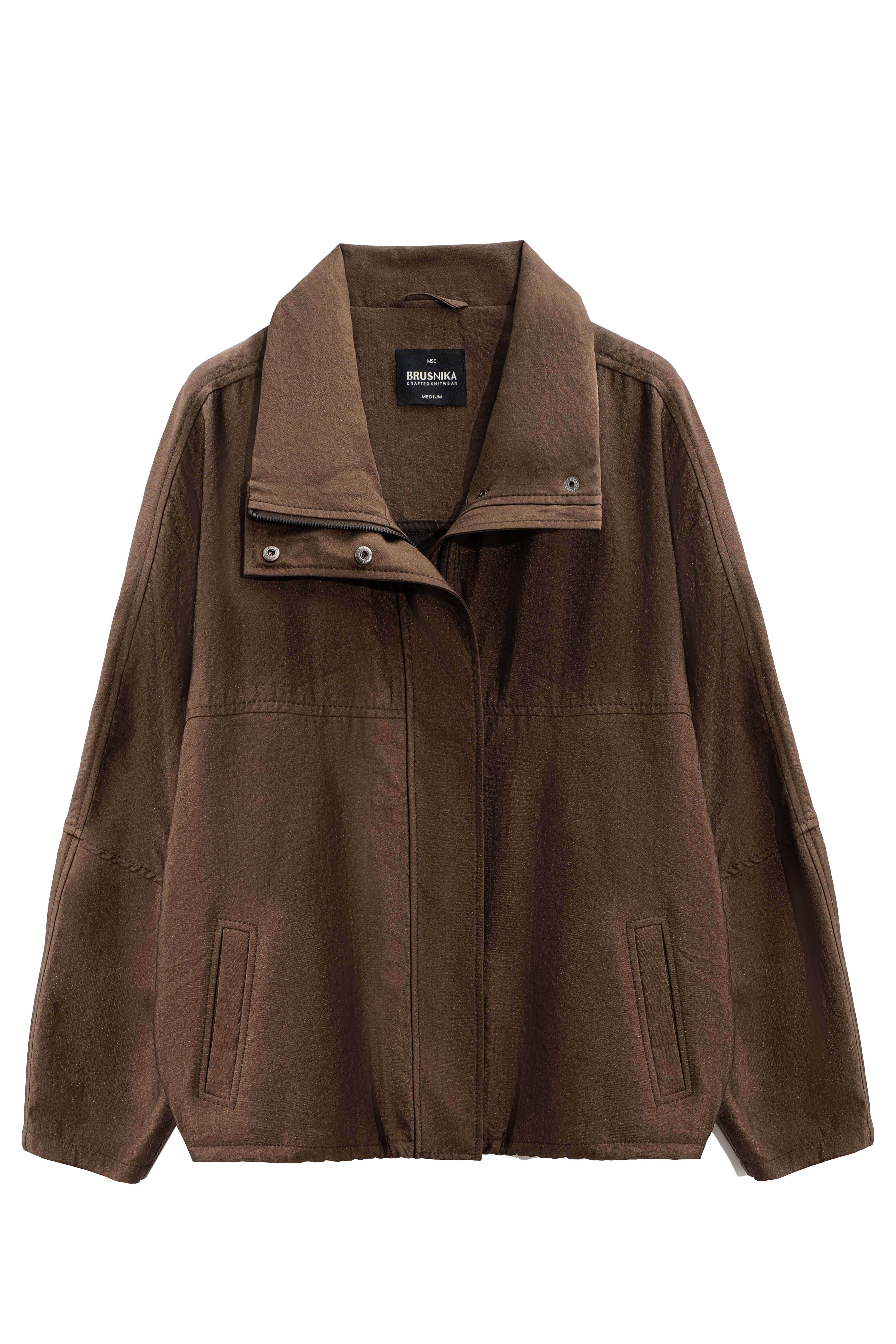 Бомбер с воротником-стойкой