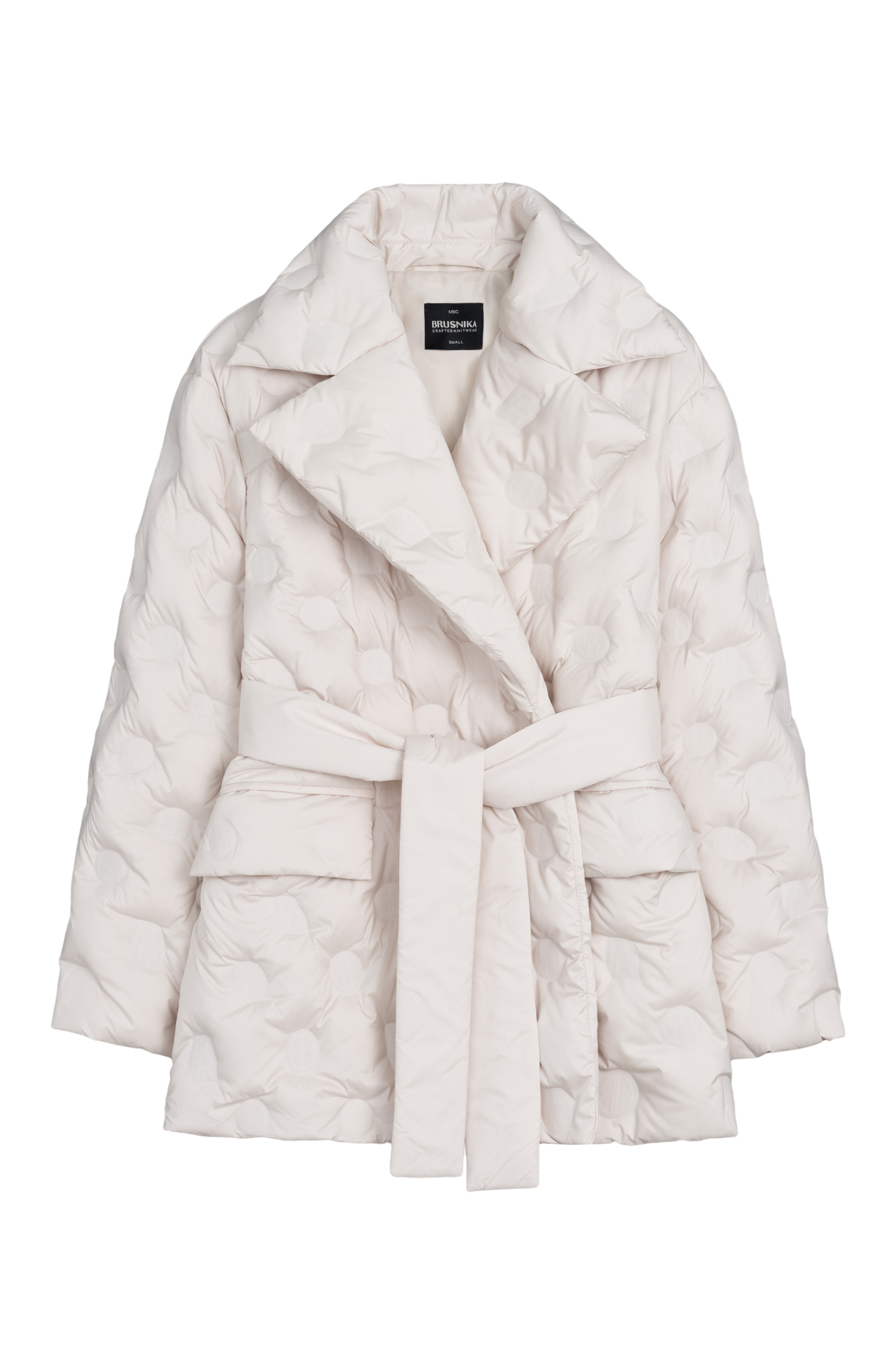 Утепленный пуховик на запах. Модель свободного силуэта с карманами спереди и поясом в тон. Изделие декорировано брендированным тиснением. На подкладке.