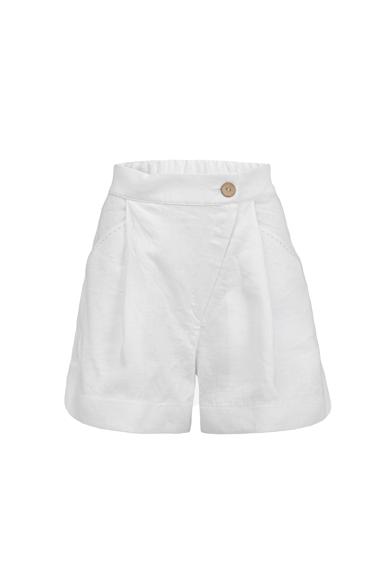 Шорты из 100% льна. Модель свободного силуэта с карманами по бокам и застежкой с потайной молнией и пуговицей.
