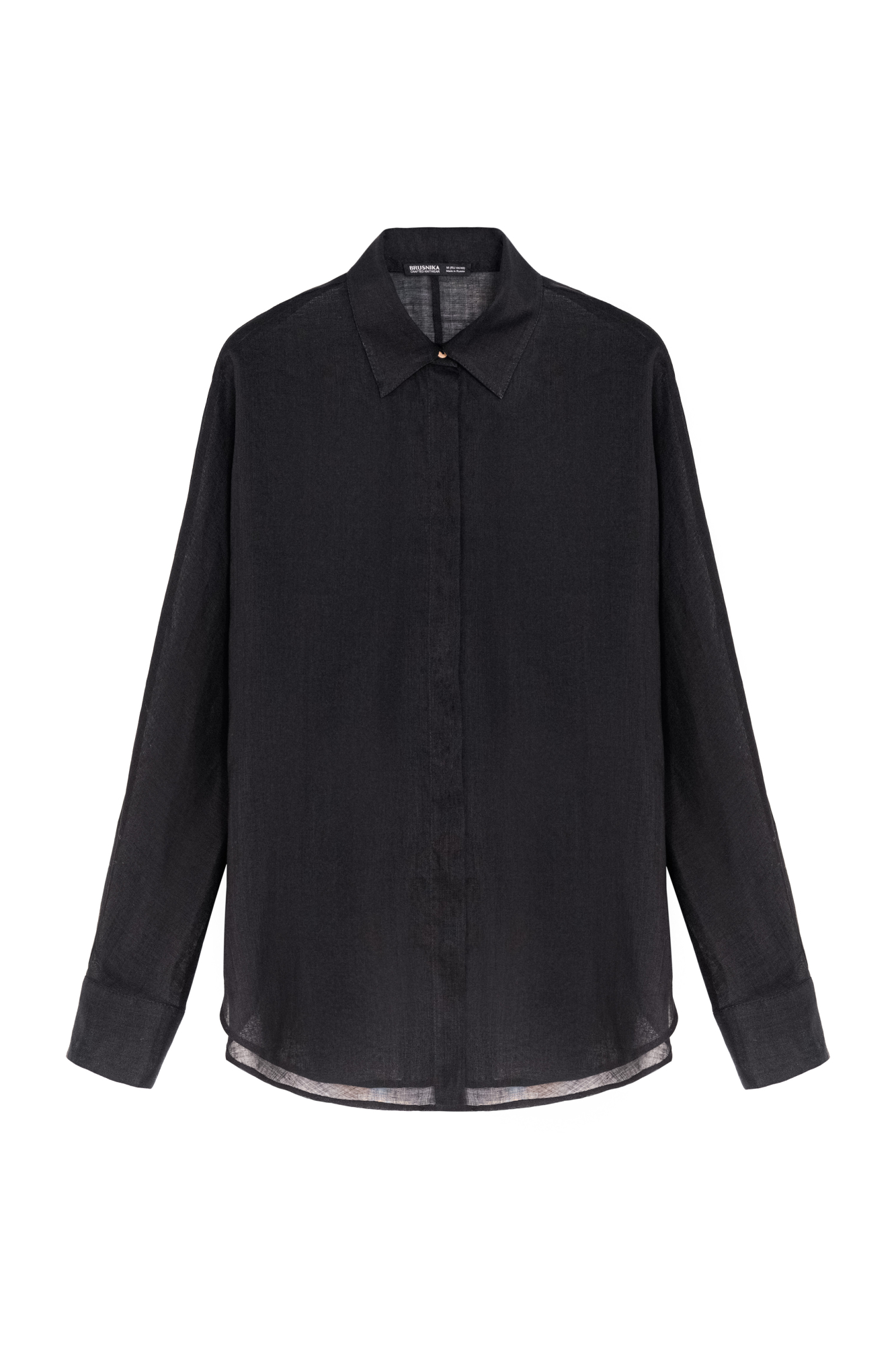 Полупрозрачная рубашка из 100% крапивы. Модель свободного силуэта с классическим воротом и манжетами. Застежка на пуговицы. Ткань из крапивы очень легкая, не электризуется, а натуральное происхождение подчеркивает экологичность данной модели.