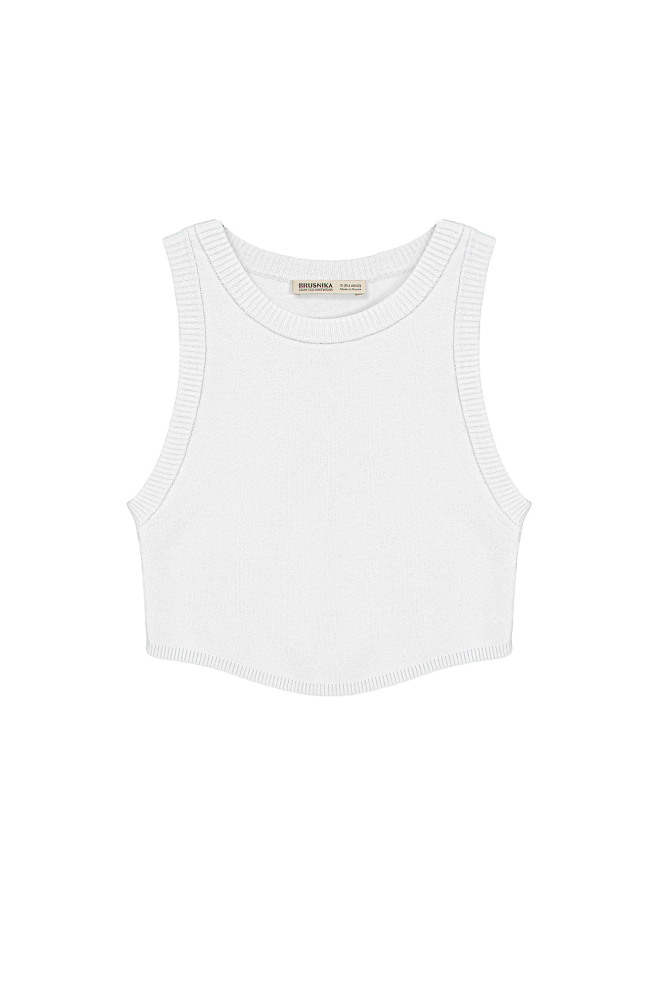 Трикотажный кроп-топ из поливискозы с круглым вырезом горловины и неровным низом. Края изделия выполнены в рубчик.