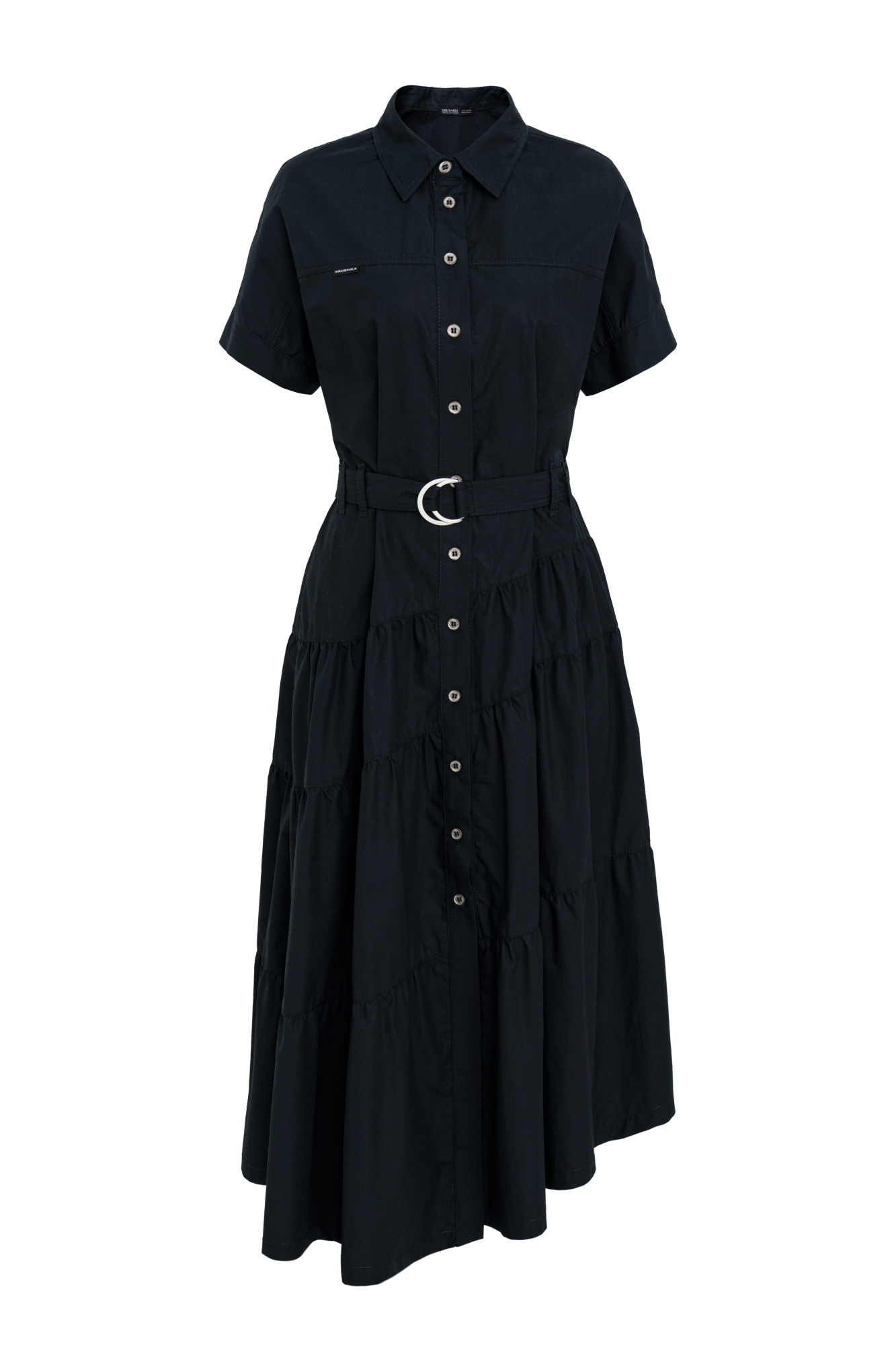 Платье-рубашка длины миди из мягкого хлопка. Модель приталенного силуэта, с патами на поясе для ремня, отложным воротником, короткими рукавами и асимметричной юбкой, имитирующей многоярусность. Застежка на пуговицы. Брендированный ярлык на груди.