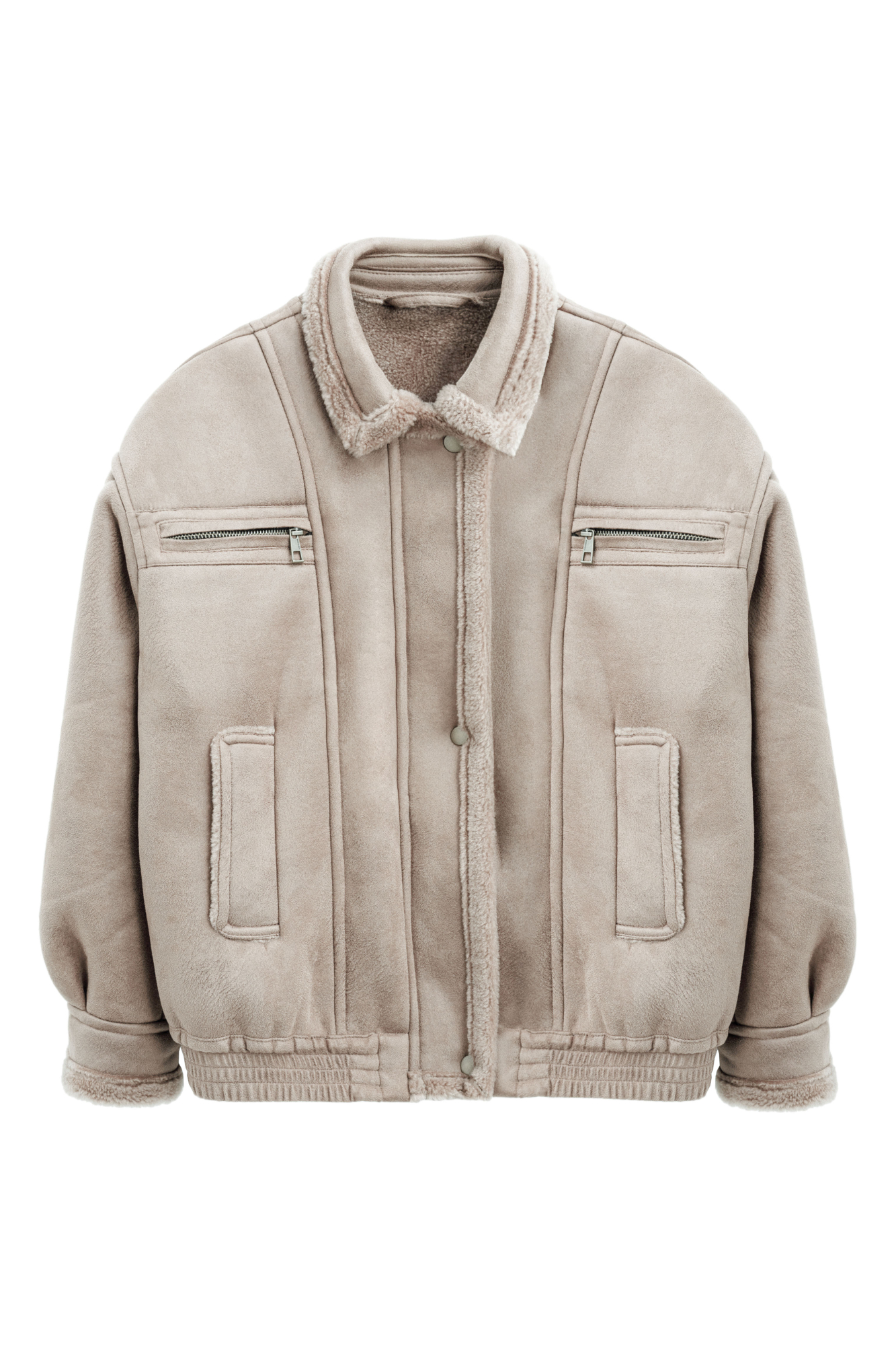 Шерстяной бомбер с воротником-стойкой. Модель свободного силуэта со спущенной линией плеча, манжетами на кнопках, нагрудными карманами на молниях и боковыми карманами. Низ изделия выполнен на резинке. Застежка на молнию под планкой с кнопками.