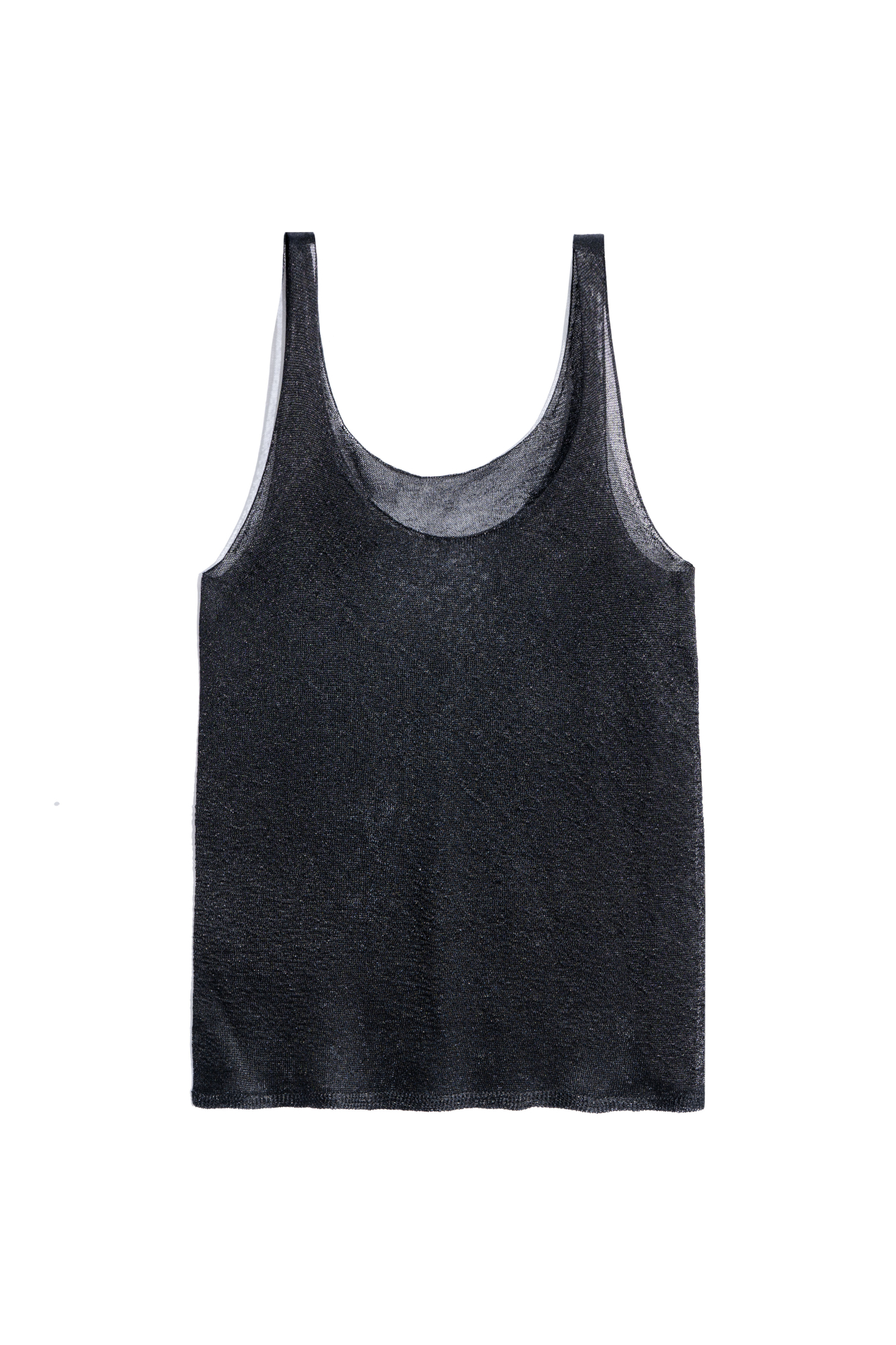 Полупрозрачная цельновязаная майка из вискозы с добавлением люрекса. Модель свободного силуэта на тонких бретельках и глубоким вырезом декольте.