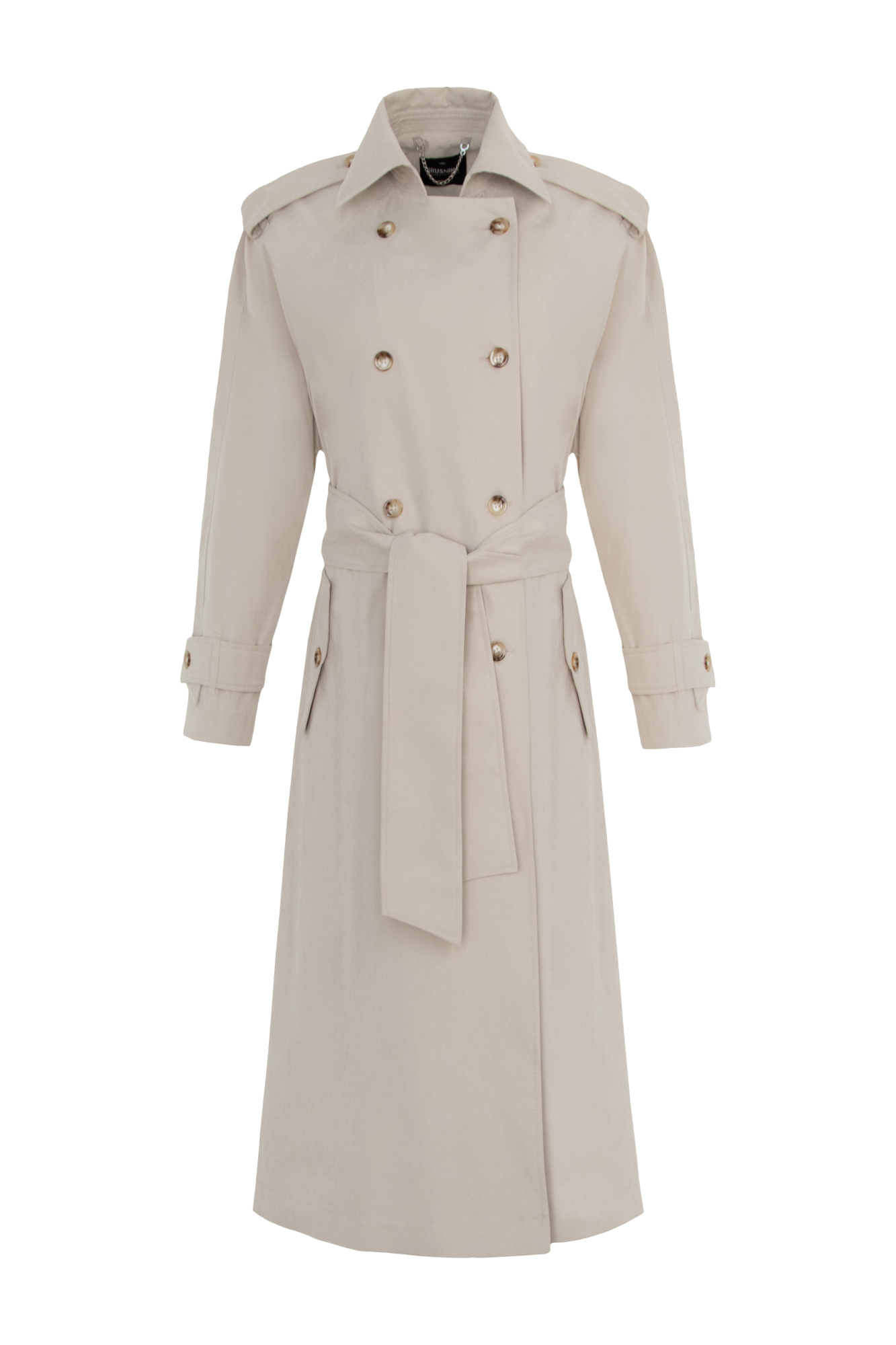 Двубортный тренч из водоотталкивающего материала. Модель свободного кроя с широким поясом из основного материала, асимметричной отлетной кокеткой и боковыми карманами. Паты на манжетах и плечах. На подкладке. Застежка на пуговицы.