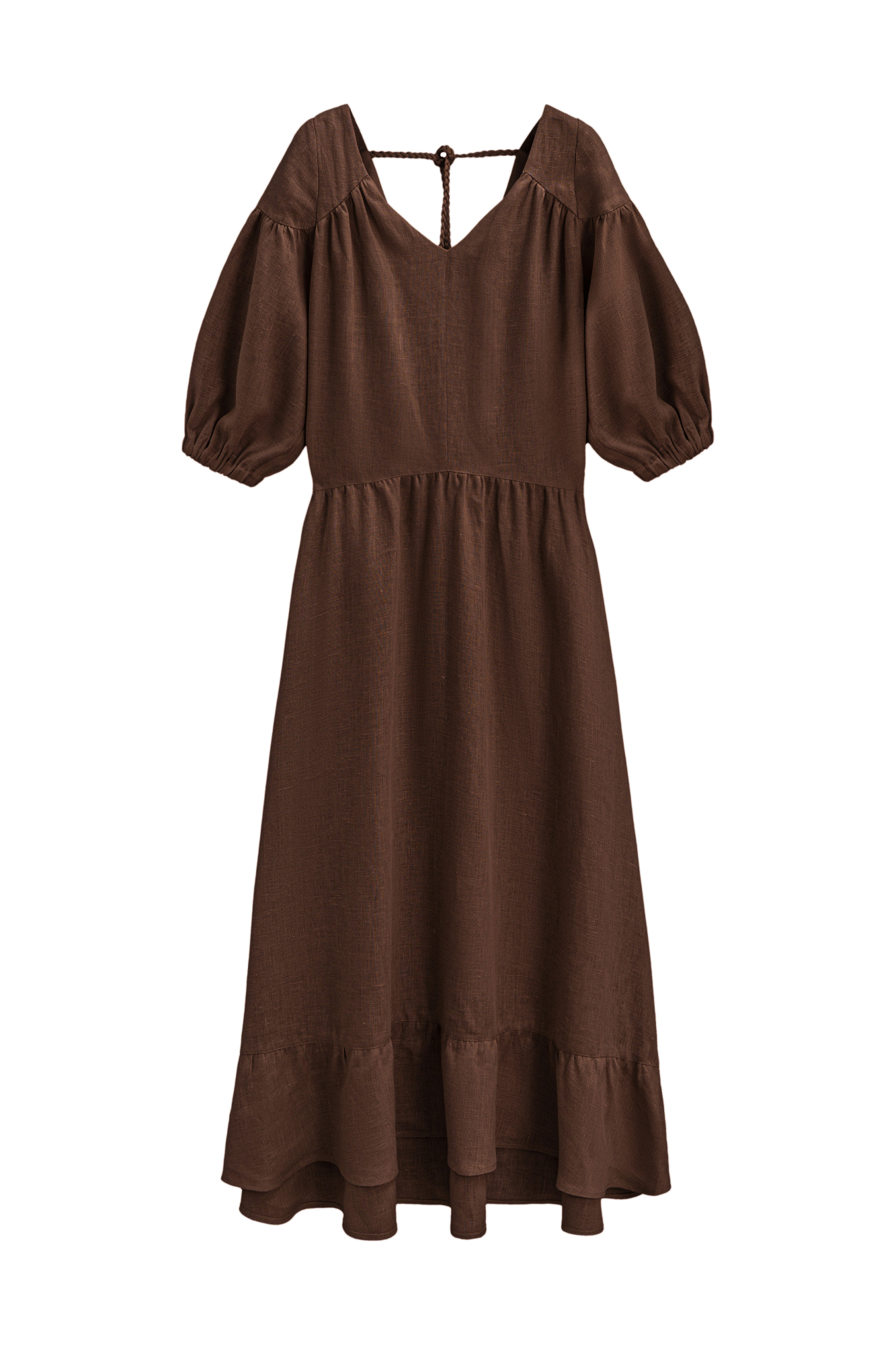 Длинное платье из 100% льна с расклешением от талии и широким асимметричным воланом внизу. Короткий рукав на резинке. V-образный вырез с завязками на спине.