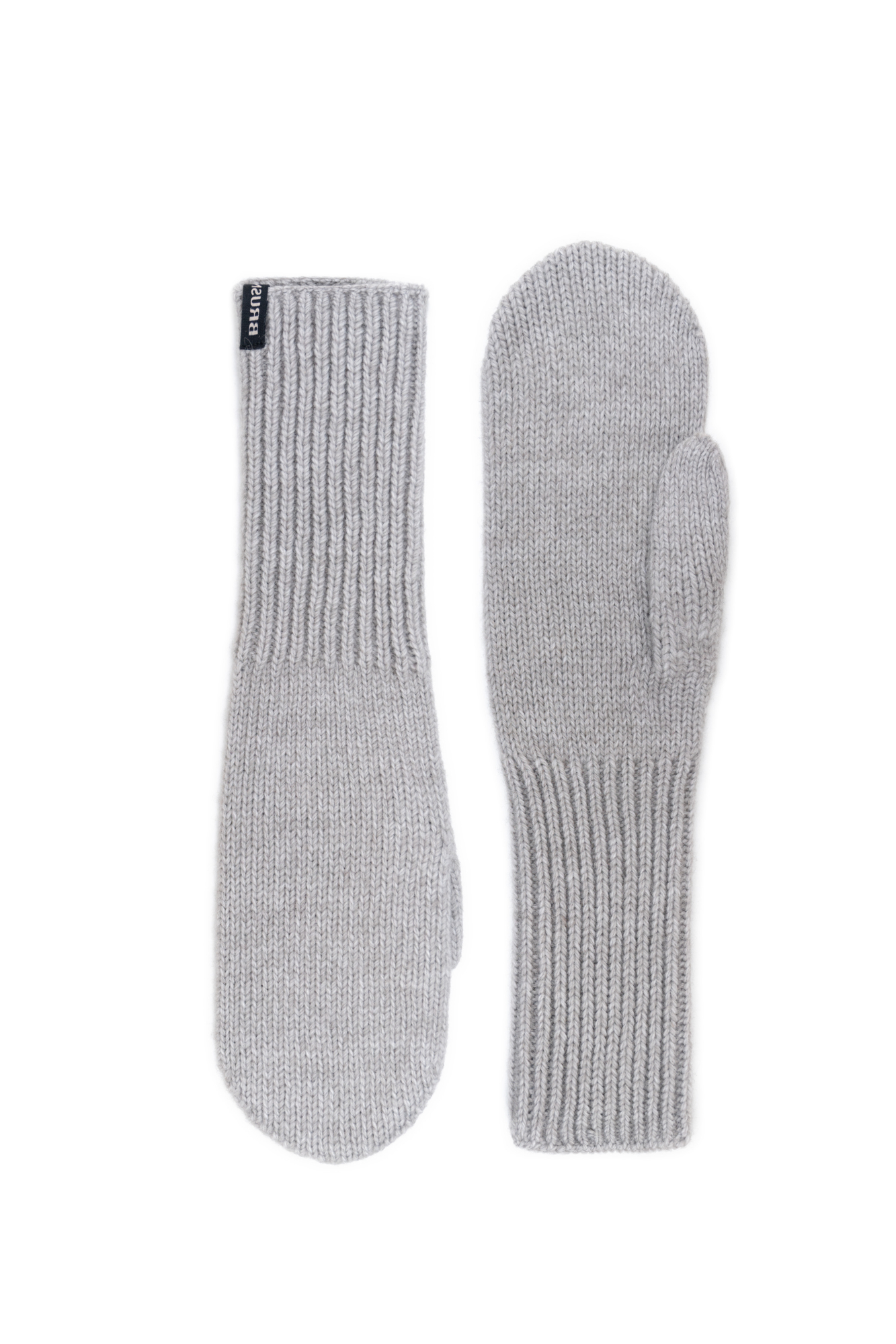 Трикотажные варежки из шерсти альпака. Изделие декорировано брендированным ярлыком.