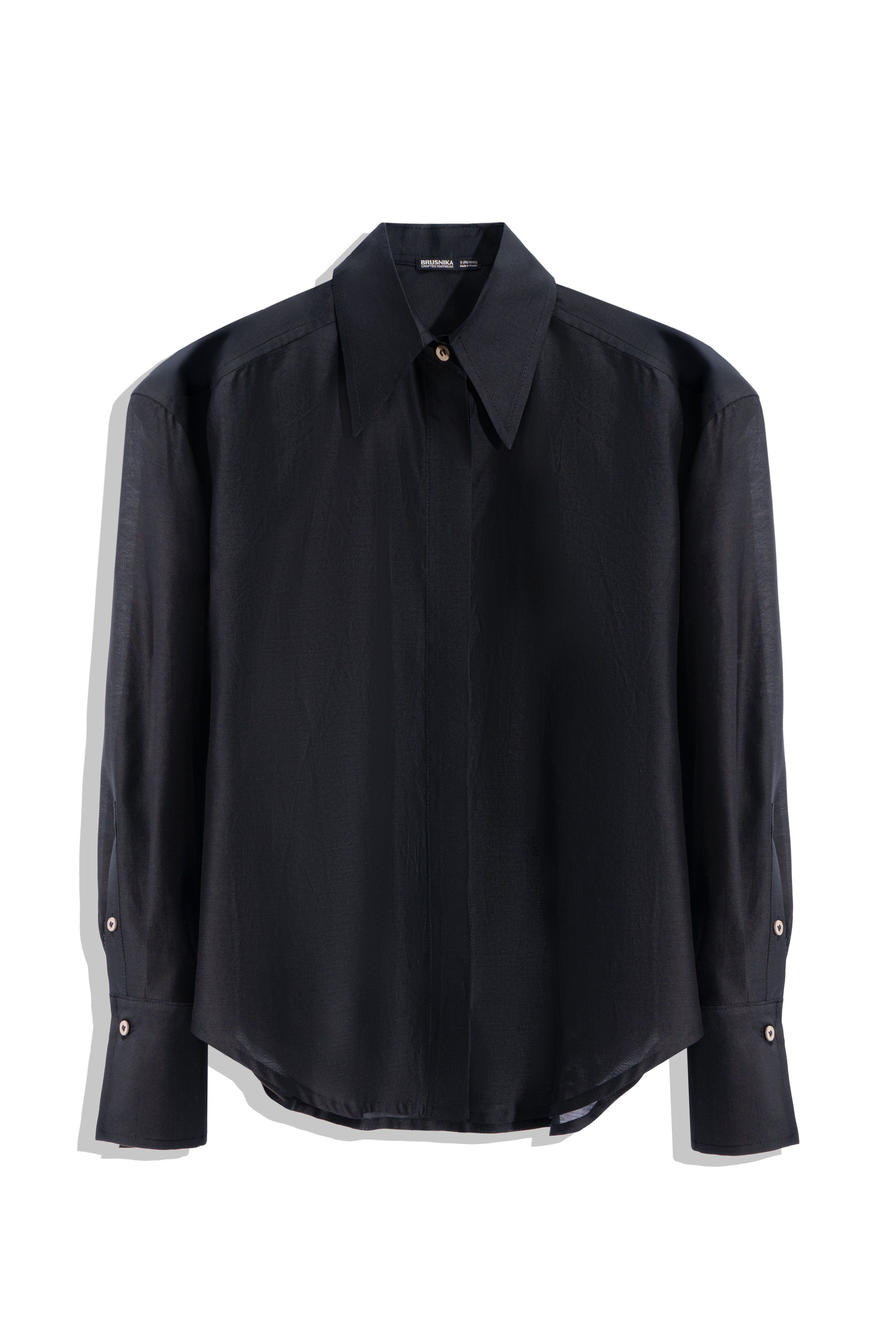 Рубашка из шелка с большими плечами