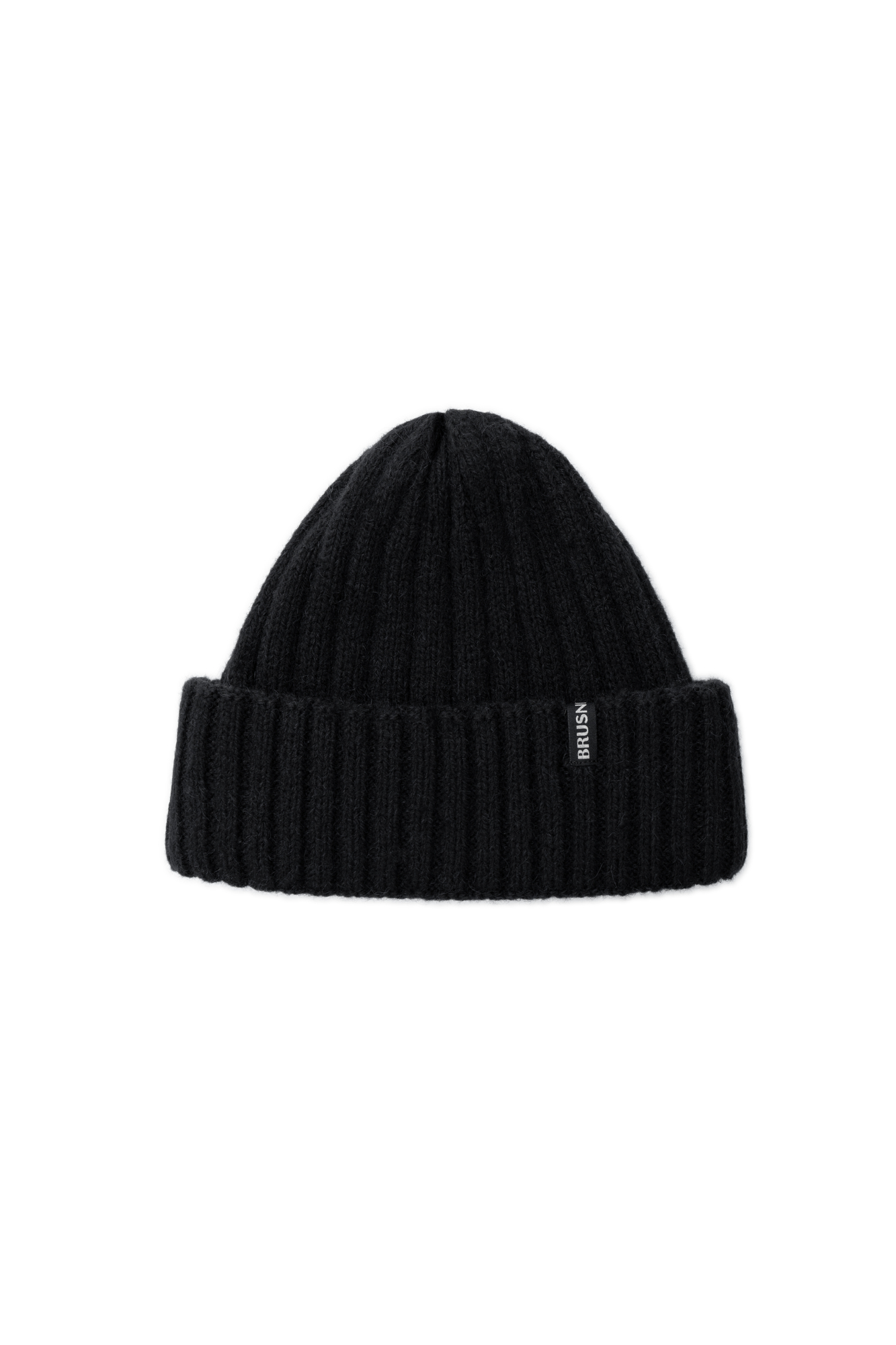 Трикотажная шапка из шерсти альпака с отворотом и брендрированным ярлыком.&nbsp;&nbsp;