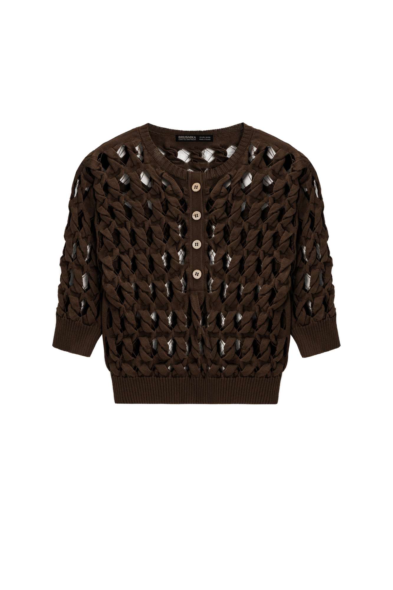 Трикотажный топ с крупным ажурным переплетением. Круглый вырез с планкой на пуговицах. На рукавах и по низу изделия широкая фактурная резинка. В комплекте топ на тонких бретелях.