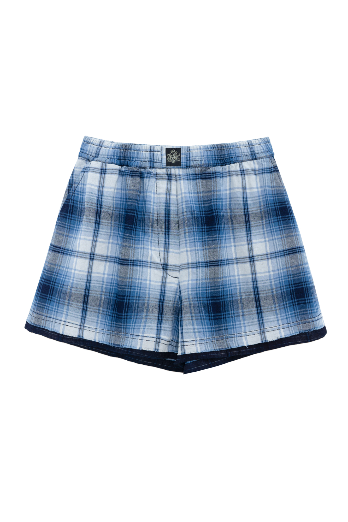 Короткие шорты в клетку из 100% хлопка. Модель на средней посадке, с широким поясом и карманами.