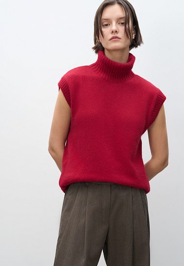 Трикотажный жилет из пуха лисы