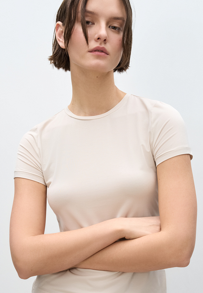 Футболка из модала по фигуре