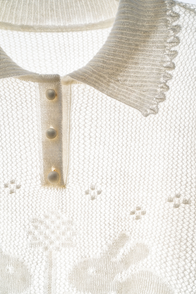 Поло с ажурным рисунком