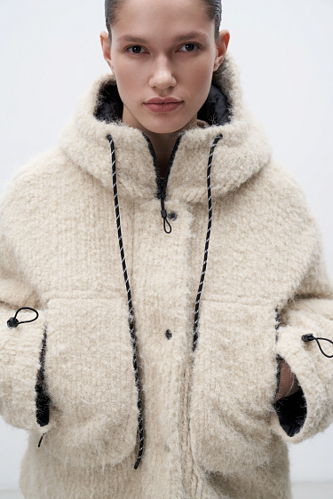 Куртка из экомеха на стеганой подкладке