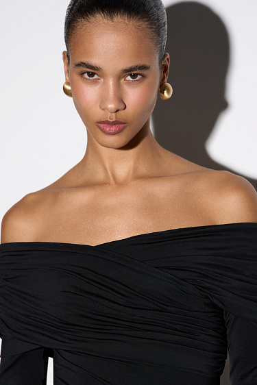 Боди с драпировкой на груди