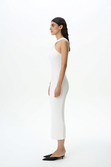 Платье с перекрутом на груди