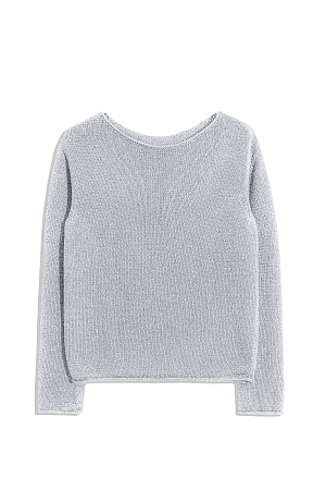 серебро Лонгслив из вискозы с люрексом. Модель с вырезом-лодочкой и длинными рукавами. Манжеты рукавов и низ изделия декорированы валиками.&nbsp;&nbsp;