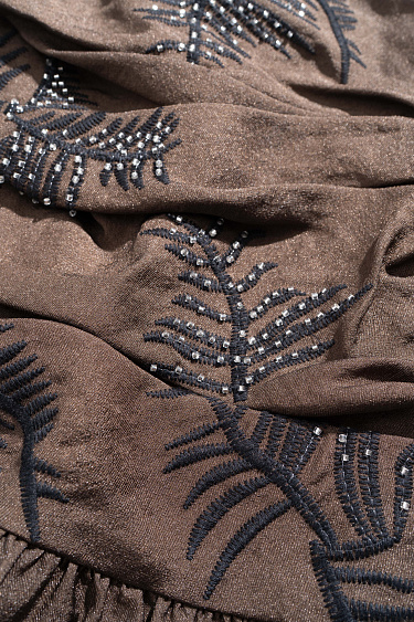 Корсет с баской и вышивкой бисером