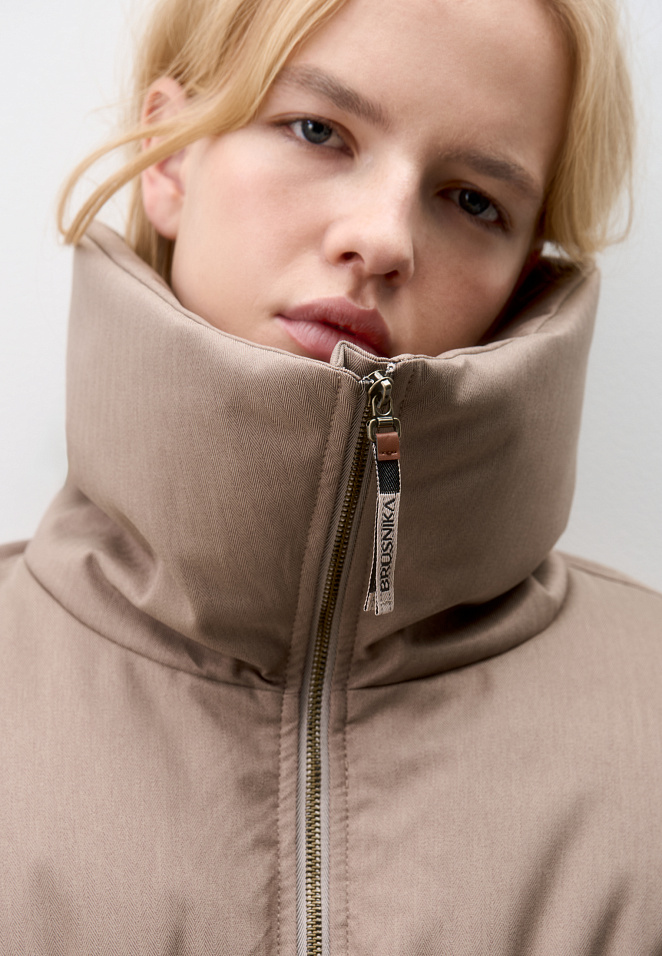 Стеганый объемный пуховик