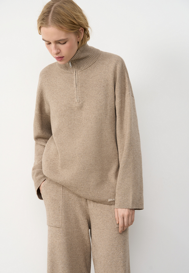 Джемпер с воротником-стойкой на молнии