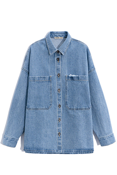 Джинсовая рубашка с большими карманами