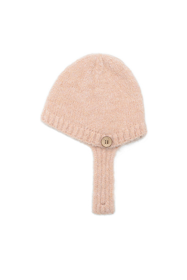 Чепчик с застежкой на пуговицу