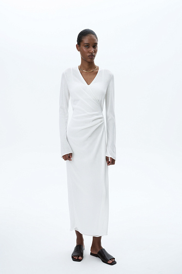 Трикотажное платье на запах