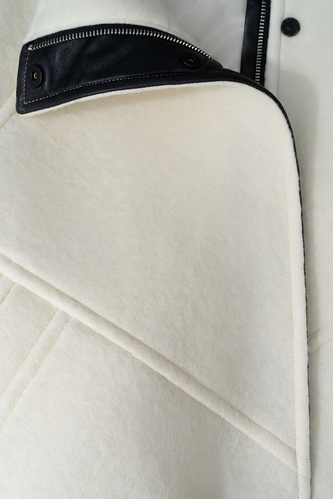 Бомбер из шерсти с воротником-стойкой