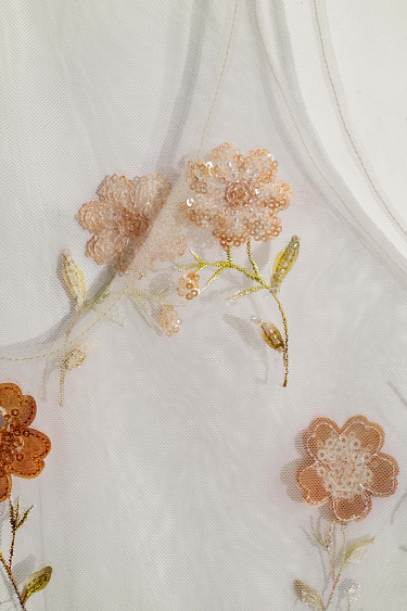 Прозрачный топ с вышивкой