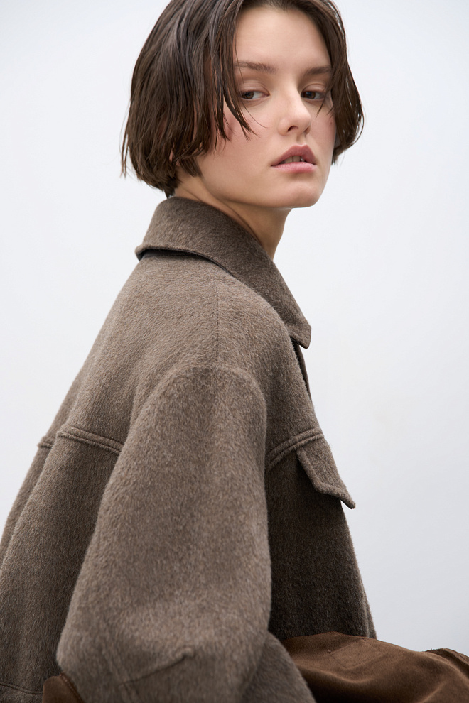 Куртка из 100% шерсти на кулиске