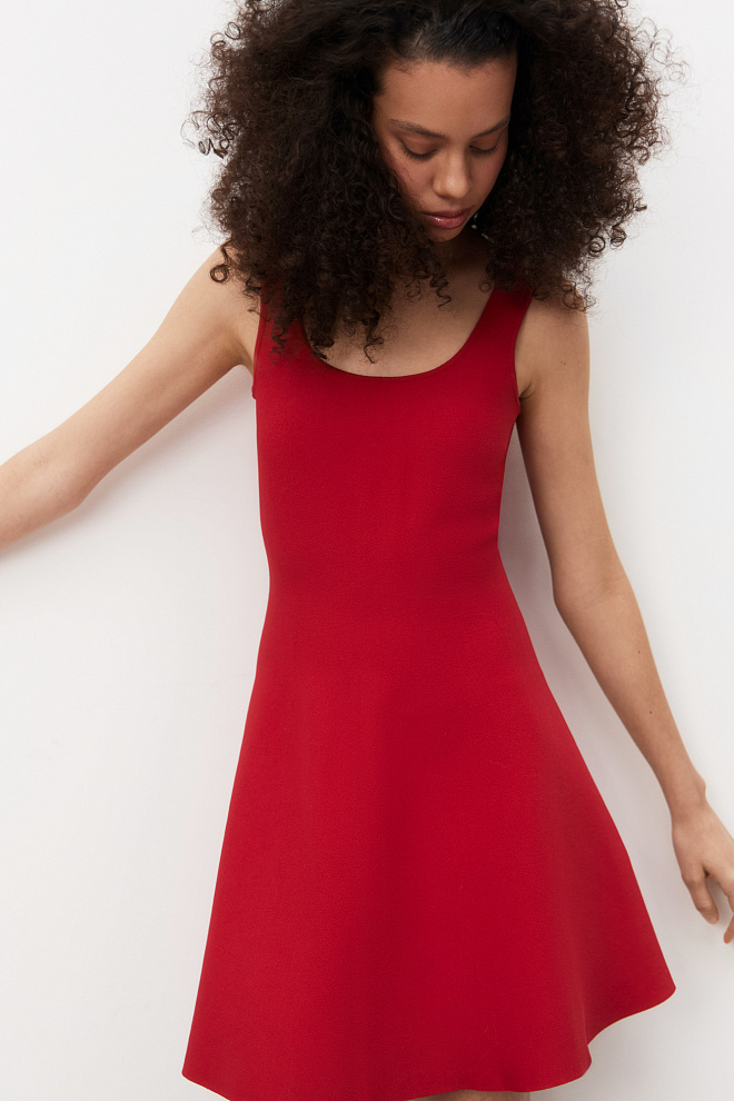 Трикотажное платье мини