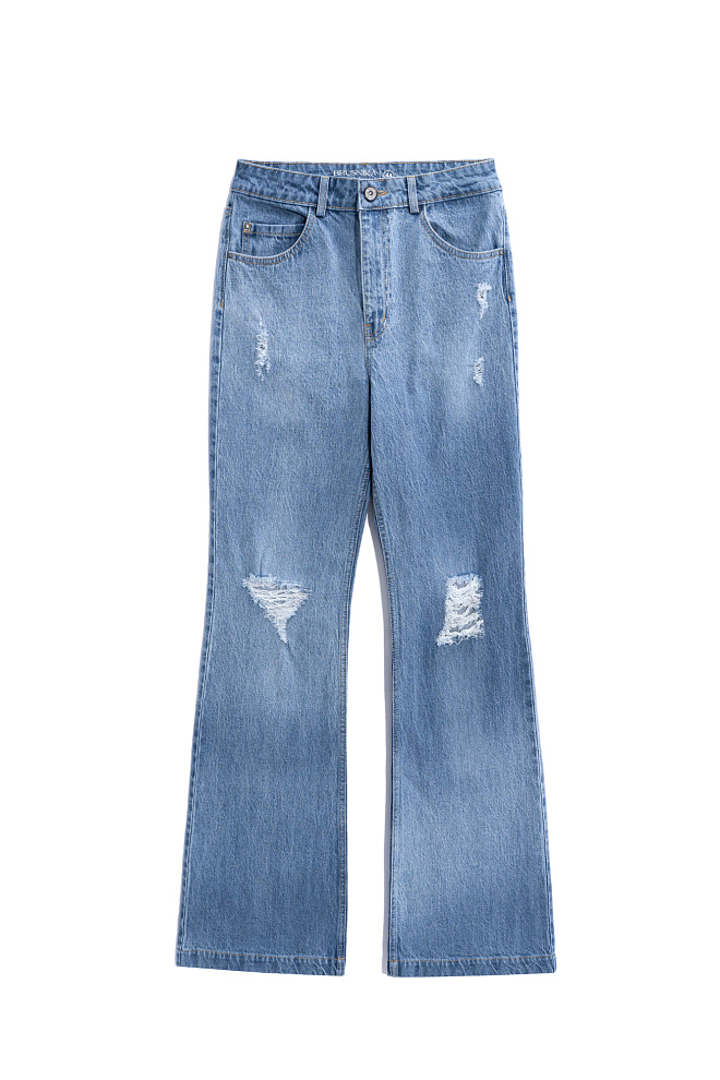 Расклешенные джинсы в стиле гранж