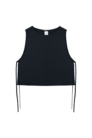 черный Укороченный топ из 100% льна. Модель свободного кроя, без рукавов, с круглым вырезом горловины. Изделие фиксируется завязками по бокам.