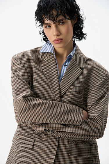 Однобортный жакет в клетку виши