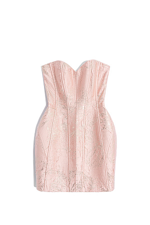 розовый Платье длины мини из жаккарда. Модель с корсетным верхом и фигурным вырезом декольте. Застежка на потайную молнию сзади. Изделие на подкладке.