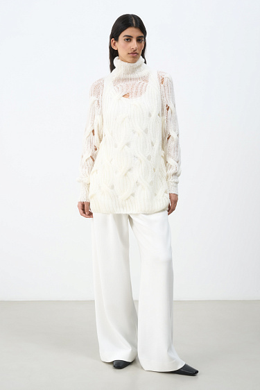 Объемный джемпер из мохера