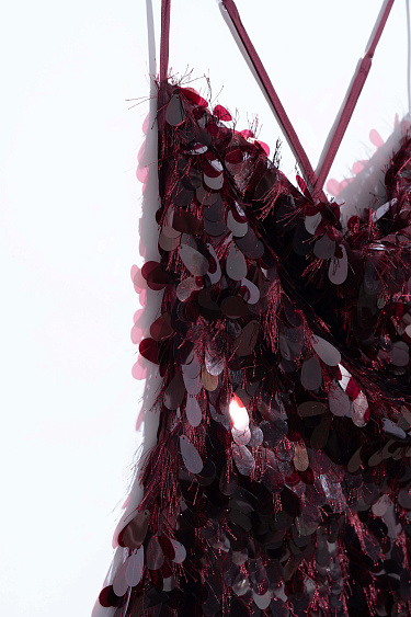 Платье миди с пайетками 