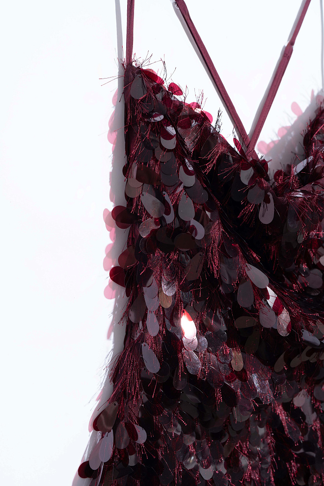 Платье миди с пайетками 