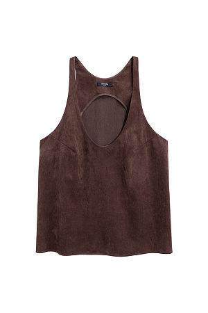 коричневый Топ из ткани с имитацией внешнего вида и свойств натуральной замши. Модель свободного силуэта на тонких бретельках и глубоким вырезом декольте.