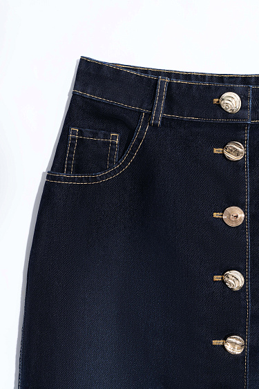 Джинсовая юбка миди с эффектом бархата