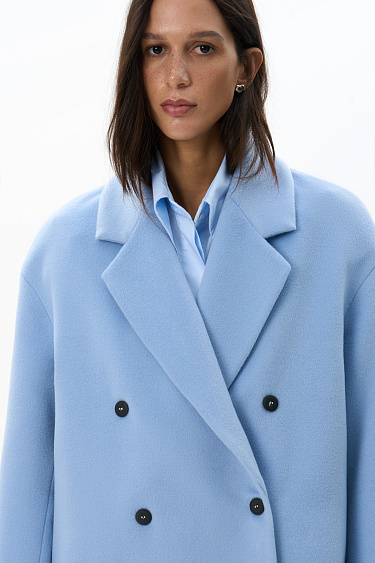 Двубортное шерстяное пальто