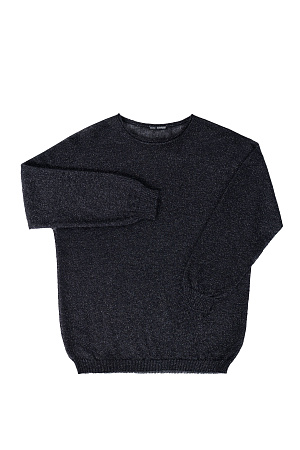 черный Трикотажный джемпер свободного силуэта со спущенной линией плеча. Для его создания использована тончайшая пряжа - смесь суперкид-мохера. Края изделия в рубчик.