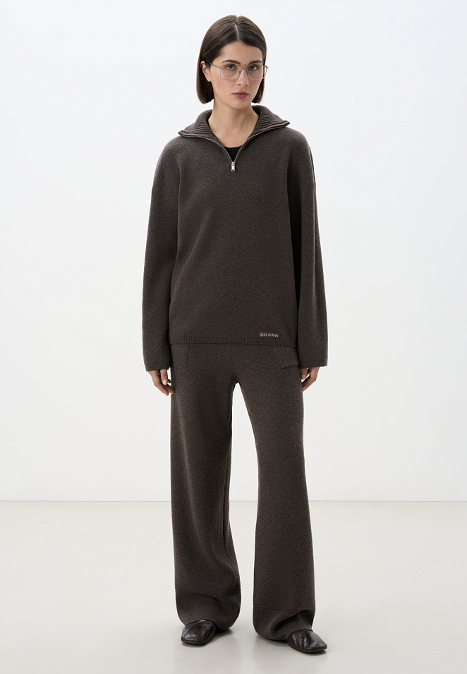 Трикотажные брюки с широким поясом